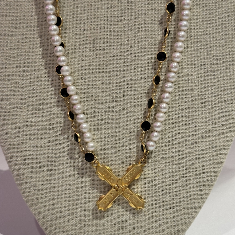 DOUBLE STRANDED PEARLS AND JET AUSTRIAN CRYSTAL WITH FRENCH KISS